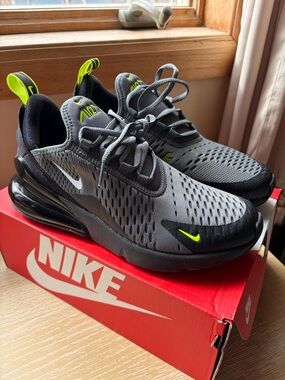 Nike Kids Gray and Neon Green Air Max 270 Sneakers